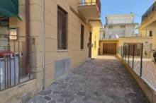 Vendita appartamento in quadrifamiliare con garage Pesaro - Zona Muraglia (AP927)