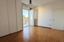 Vendita appartamento luminoso con posto auto Pesaro - Zona mare (AP928)