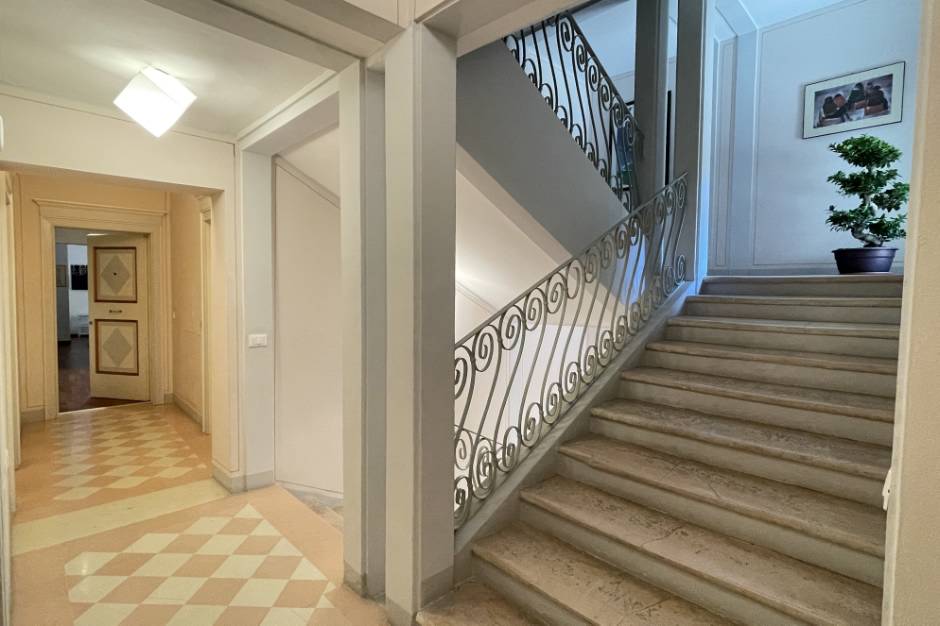  Vendesi recente appartamento Pesaro - Zona centro storico (AP936)