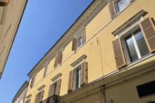 Vendita appartamento affrescato Pesaro - zona centro storico (AP933)