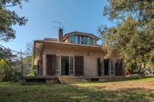Vendita villa con parco vista mare Pesaro - Zona San Bartolo (VI942)