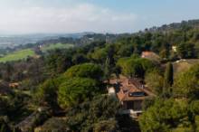 Vendita villa con parco vista mare Pesaro - Zona San Bartolo (VI942)