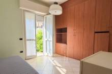 Vendita appartamento in villino bifamiliare con giardino Pesaro - Zona mare (AP940)