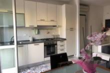 AFFITTO TRANSITORIO APPARTAMENTO PESARO - ZONA MARE (AB-43)