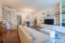 Vendita elegante attico su due livelli Pesaro - Zona Miralfiore (AP954)