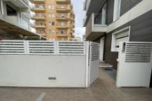 Vendita esclusivo appartamento con giardino e box auto Pesaro - Zona mare (AP969)