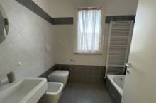 Vendita appartamento con terrazza e box auto Pesaro - zona centro-mare (AP938)
